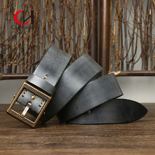 China Smooth Strap Vintage Leather Belt For Men With Standard Width Zinc Alloy Buckle factory