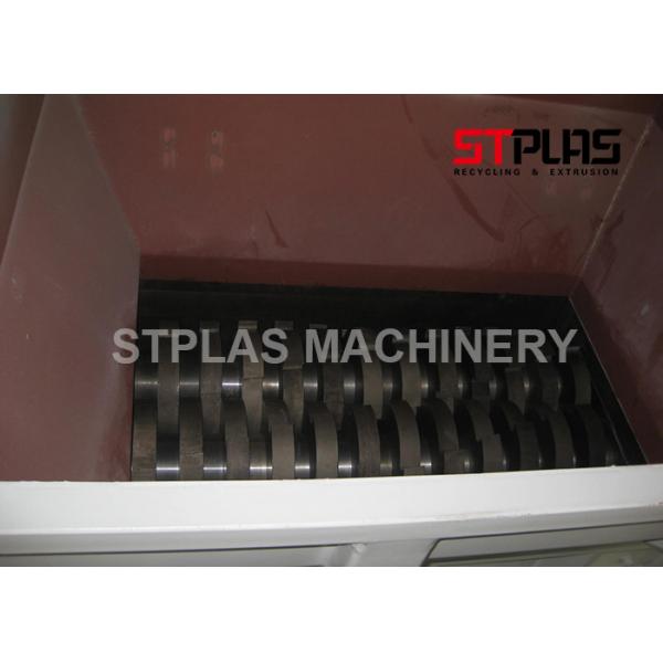 Quality Wood And Plastic Tray Waste Shredder Machine With Double / Four Shaft Design for sale