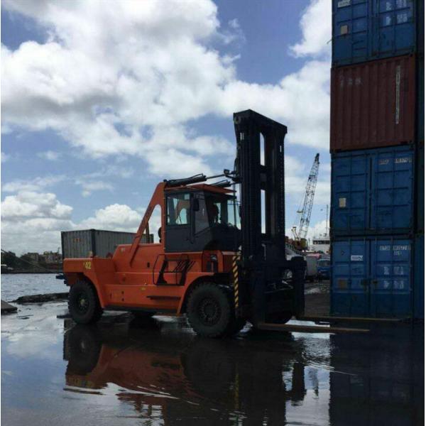 Quality Powerful Power Lift Forklift , Heavy Equipment Forklift Environmental Protection for sale