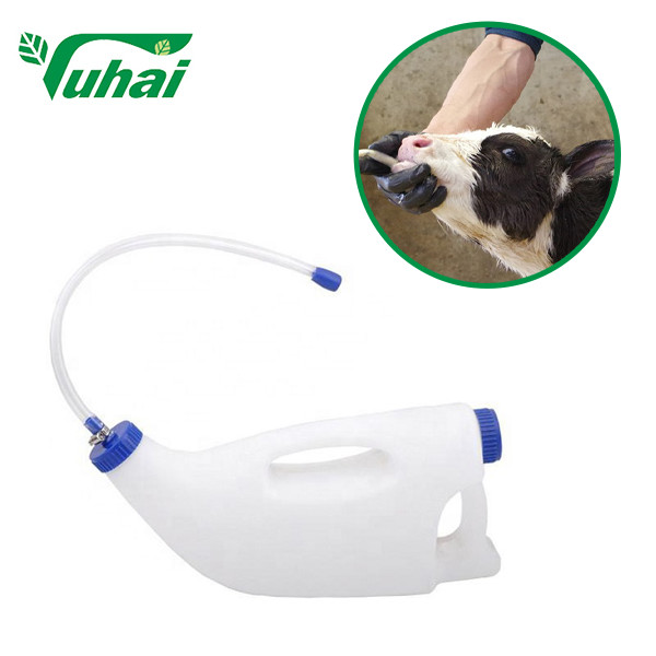 Quality 1gal Calf Feeding Bottles Animal Plastic Feeding Bottle Livestock Equipment For Cow Calf Sheep for sale
