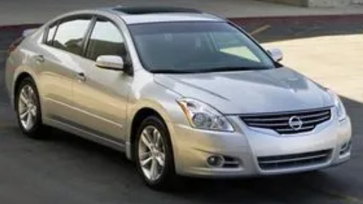 Quality Automatic Transmission Nissan Petrol Car Nissan Altima 2023 Grey For 5 People for sale