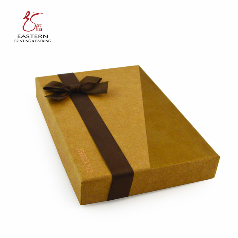 China 45mm Height Kraft Paper Chocolate Packaging Paper Box With Brown Ribbon for sale