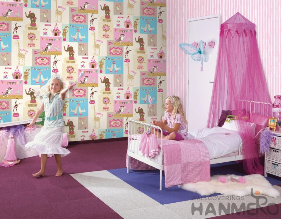 China Fancy Interior Kids Bedroom Wallpaper Animals Design Non Woven Paper Material factory