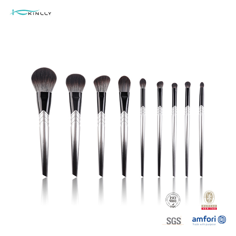 China Plastic Handle 9pcs Makeup Brush Full Set Nylon Hair Powder Brush factory