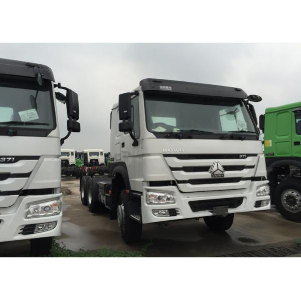 Quality Low Fuel Consumption SINOTRUK HOWO Tractor Trailer Truck 290HP Single Bed for sale