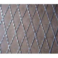 china Galvanized BTO-22 Welded Razor Wire Mesh with 75x150mm Aperture Mineral fences