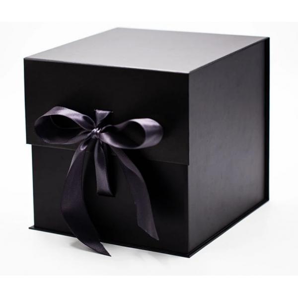 Quality Eco Friendly Cardboard Packing Boxes Foldable Magnetic Closure Gift Box With Ribbon for sale