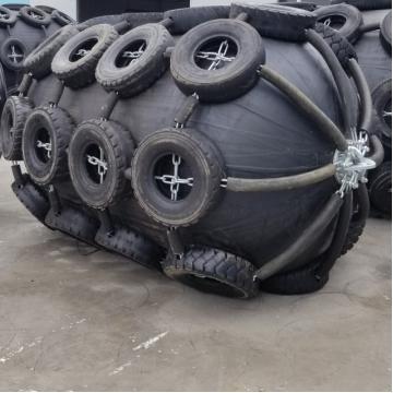 Quality Ship Bumpers Air Tightness Rubber Floating Pneumatic Rubber Fender for sale