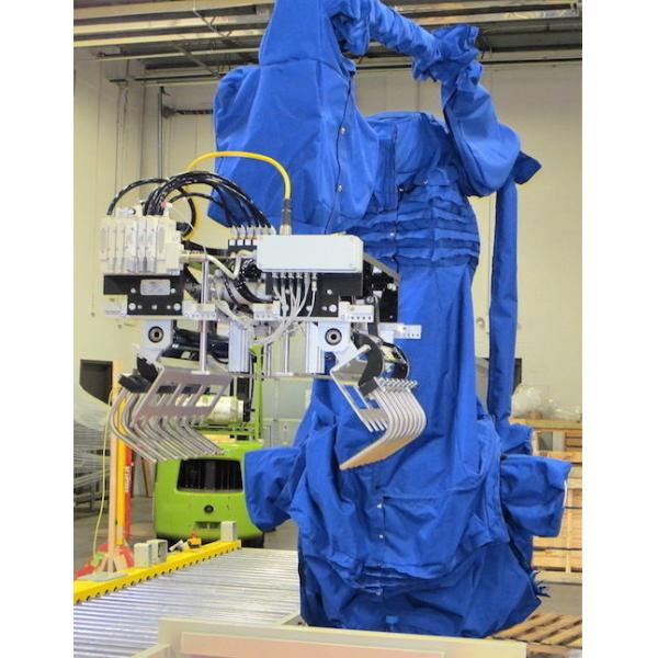Quality CNGBS Industrial Cleaning Robot Protective Suit Cover With Yaskawa Motoman GP25 for sale