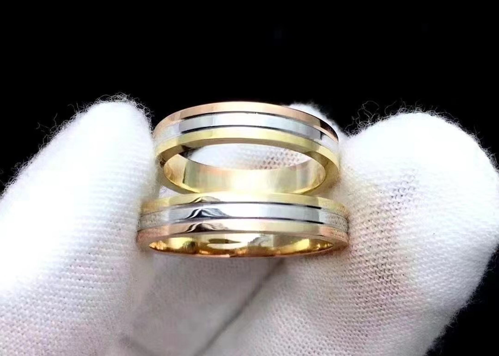 China Prong Setting 3 Colour Gold Ring , 18k Gold Wedding Band OEM ODM factory