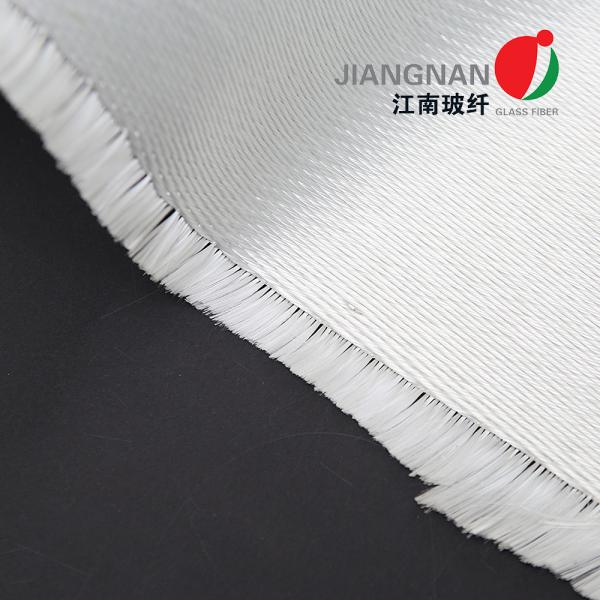 Quality 0.6mm Corrosion Resistance 666 Fibre Glass Fabric High Intensity Fiberglass Boat Cloth for sale
