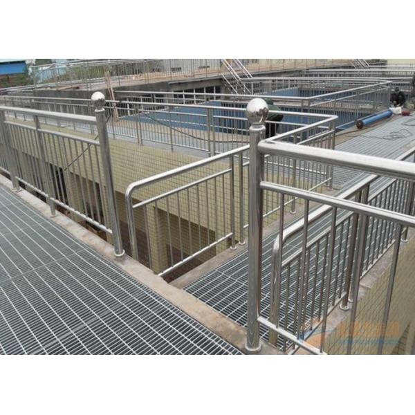 Quality Walkway Industrial Steel Grating , Steel Grating Platform 800mm Span for sale