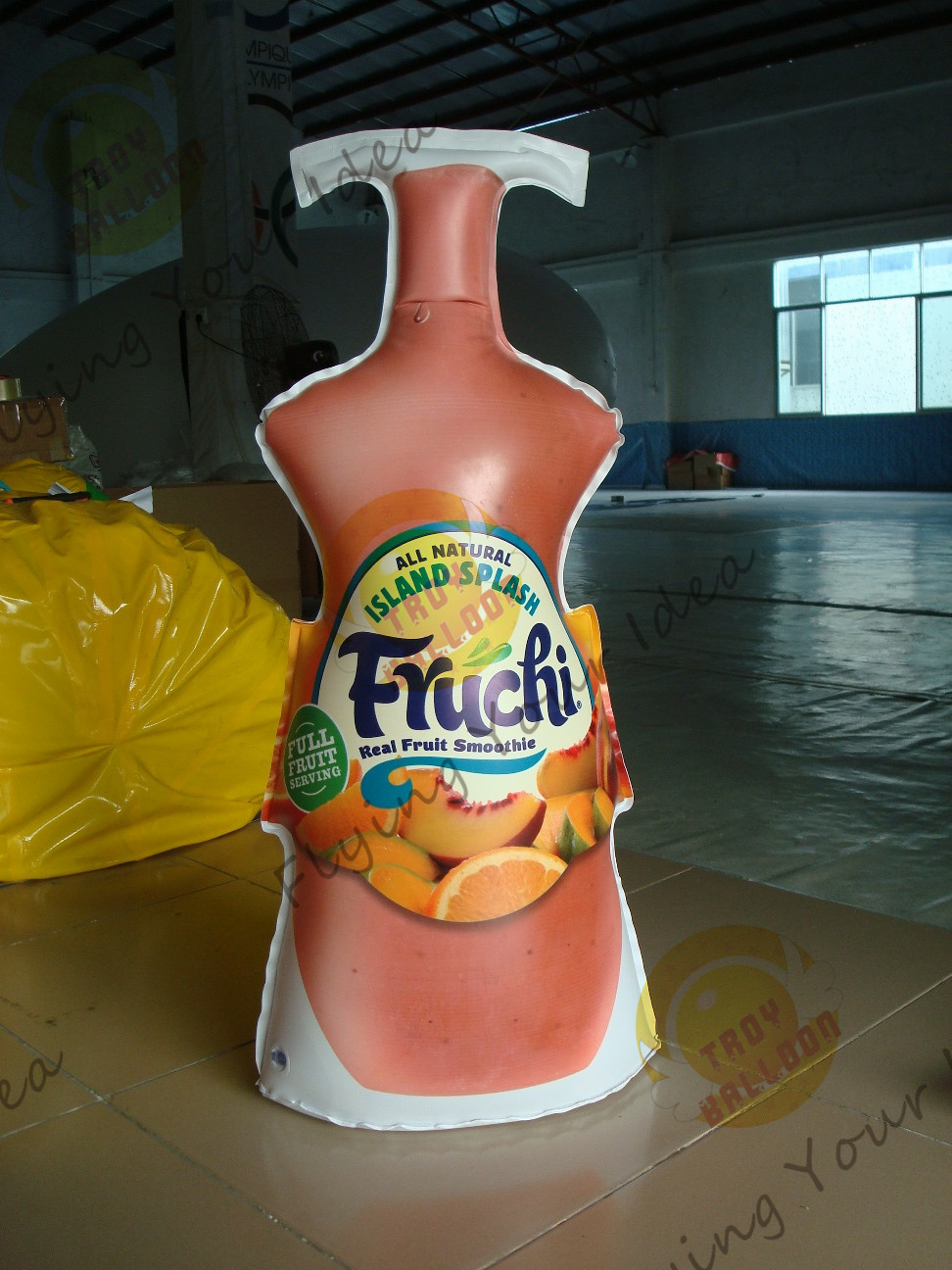China Fashionable Inflatable Drink Bottle / Lightweight Inflatable Marketing Products for sale