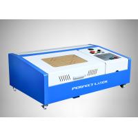 China 50W Desktop Laser Engraver CO2 Laser Engraving Machine 500mm/s For Stamp Rubber factory