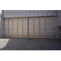 China 57mm Thick Industrial Folding Doors Low Maintenance Customizable Pattern factory