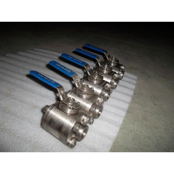 Quality NPT Ends Connection Forged F316 Three Piece Ball Valve for sale