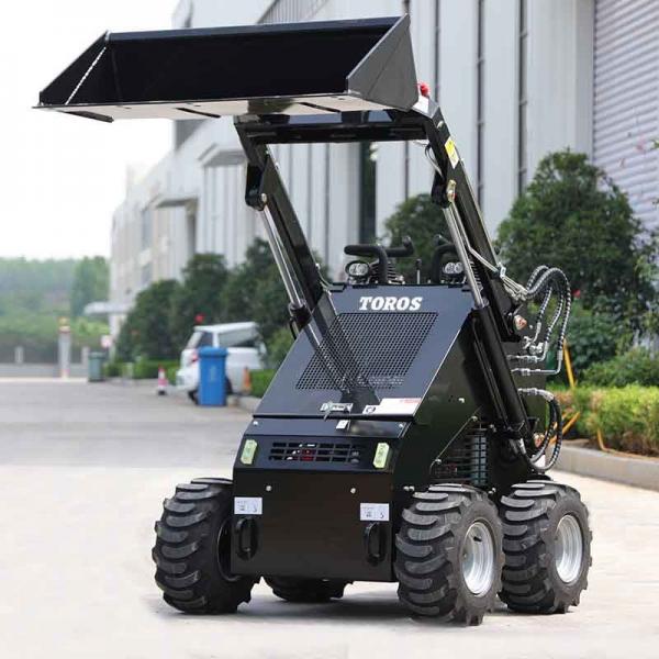 Quality 2-4Mph Mini Skid Steer Loader With 2 Tipping Load Closed Loop Hydraulic System for sale