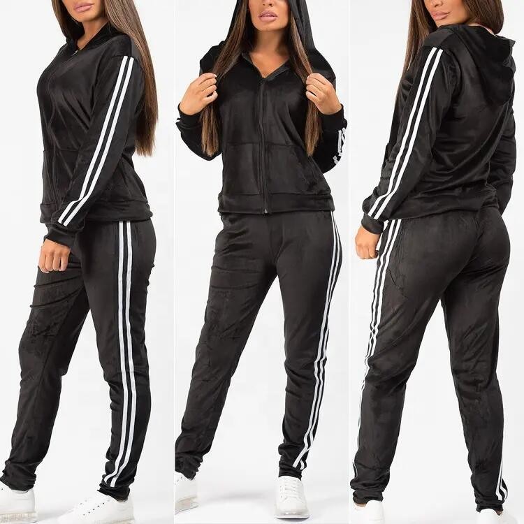 China                  Custom Women Sport Clothing Fashion Hooded Training Track Sweat Suit Jogging Suits Wholesale Velvet Tracksuits              factory