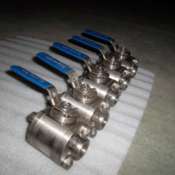 Quality SW Ends Connection F316 Three Piece Forged Ball Valve for sale