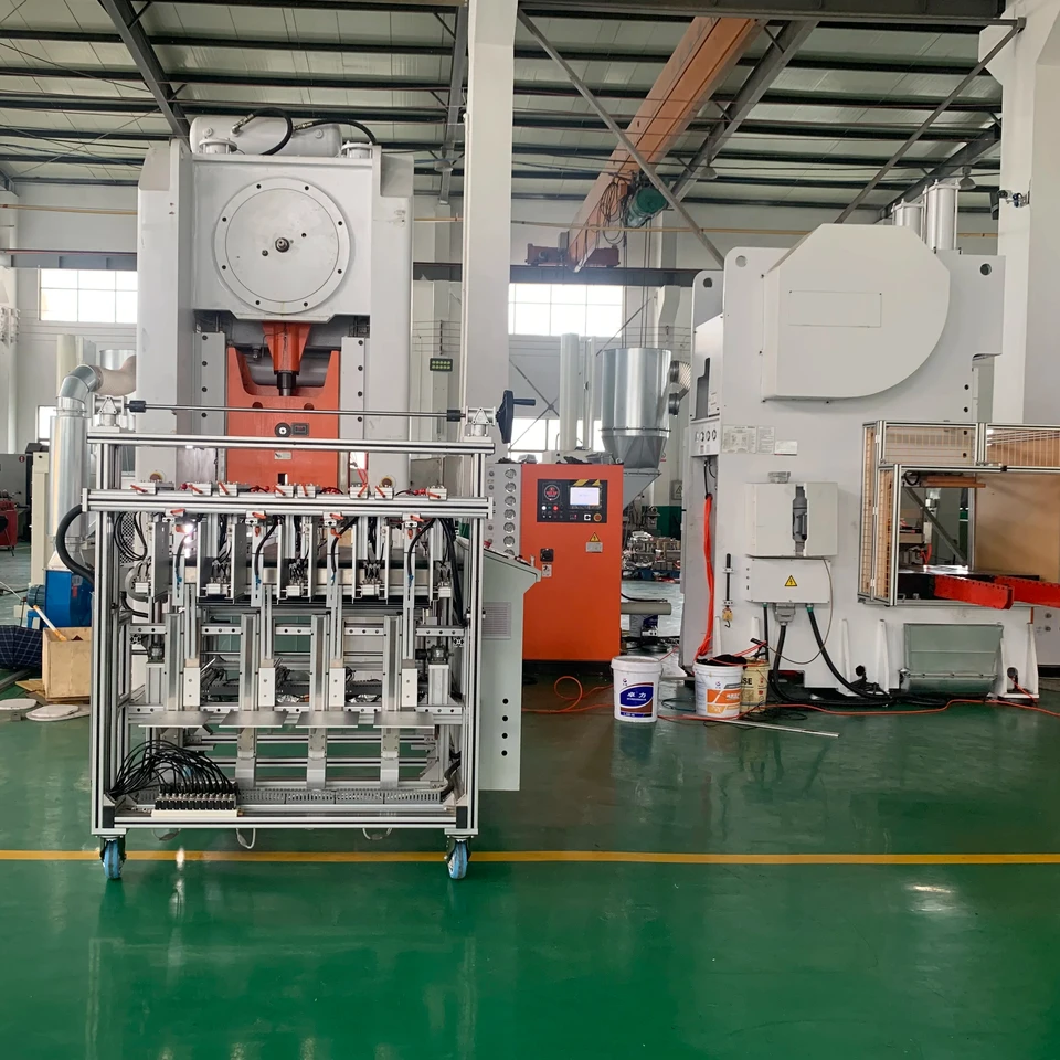 Quality 50HZ Semi Automatic Aluminium Foil Container Making Machine H Frame for sale