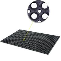China 1m X 1.5m X 24mm Horse Trailer Rolls Horse Trail Mats With Holes Which Prevents Water Build-Up factory