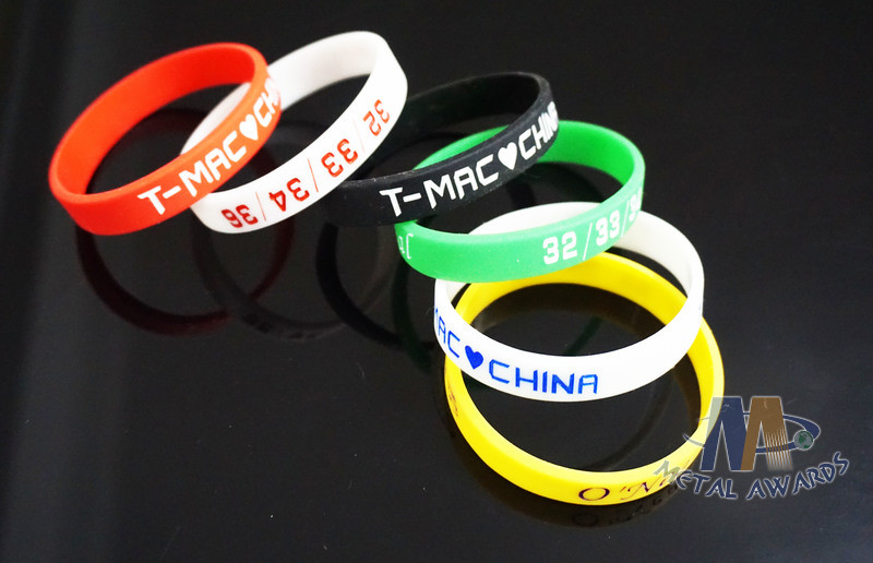 China Children'S Custom Engraved Silicone Bracelets , Debossed Silicone Wristbands factory