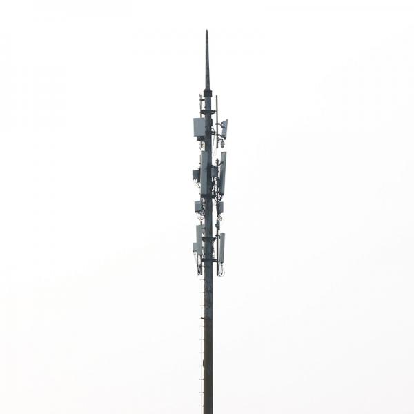 Quality 5g Q235b Self Supporting Antenna Tower , Galvanized Cell Phone Signal Booster Tower for sale