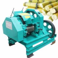 China 5.5KW Automatic Juice Making Machine Sugar Cane Juice Extractor With Wheel factory