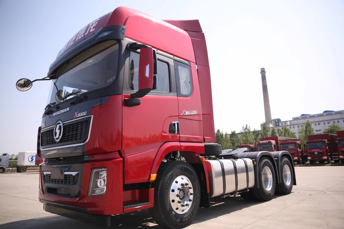 SHACMAN X5000 Tractor Truck 6x4 480HP EuroV Red 0