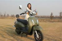 China Lady Electric Moped Scooter 1000w 1500w 2000w With 72V 20Ah Silicone Battery factory