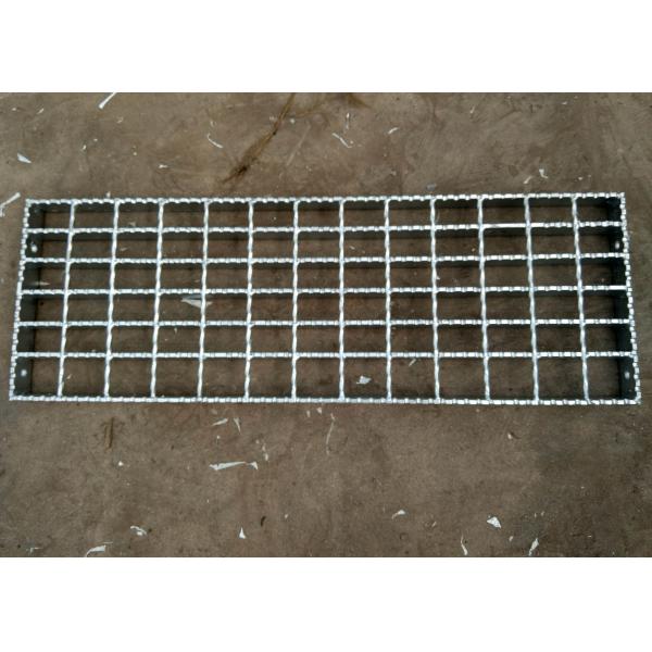 Quality Hot Dipped Galvanized Steek Stair Treads Customized Size 30mm Pitch for sale