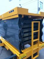 China 11 Meters Mobile Scissor Lift 500Kg Loading Capacity For Work At Height factory