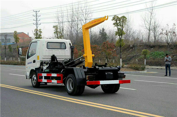 Quality Hook Lift Garbage Waste Removal Trucks Carbon Steel With 4 CBM Hopper for sale