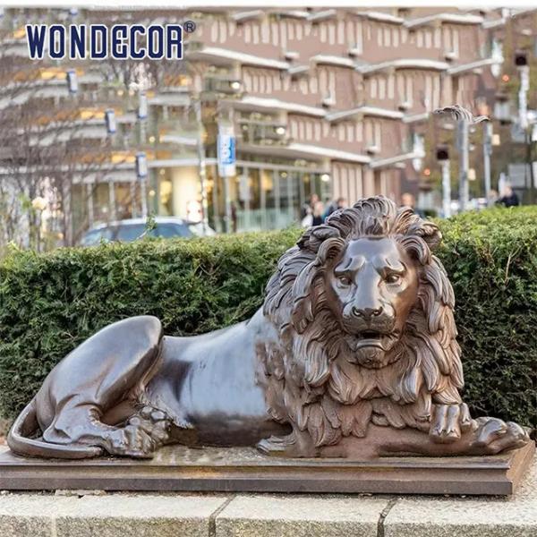 Quality Square Decoration Custom Bronze Sculpture brass Life Size Lion Sculpture for sale
