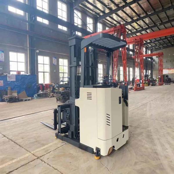 Quality 2500kg 4 Directional Forklift Wide Angle Large Capacity 4 way forklift truck for sale