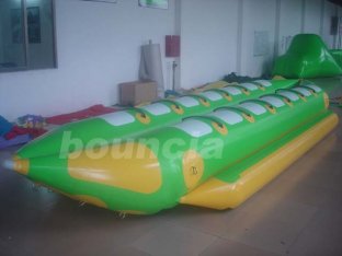 Quality Double Lanes Inflatable Banana Boat With Reinforced Strips For Adult for sale