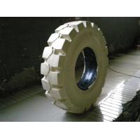 China 7.00 12 Solid Forklift Tires , Non Marking Forklift Tyres Low Rolling Resistance factory