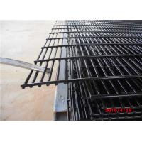 China Rot Proof Airport Wire Mesh Fence Gate / Fence Mesh Panels Eco Friendly factory