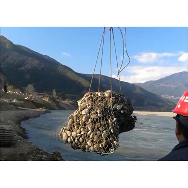 Quality Temporary Flood Protection Gabion Rock Wall Cages 380 MPa Tensile Strength for sale