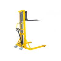 China Adjustable Manual Hydraulic Pallet Stacker , Straddle Stacker Forklift High Efficiency factory
