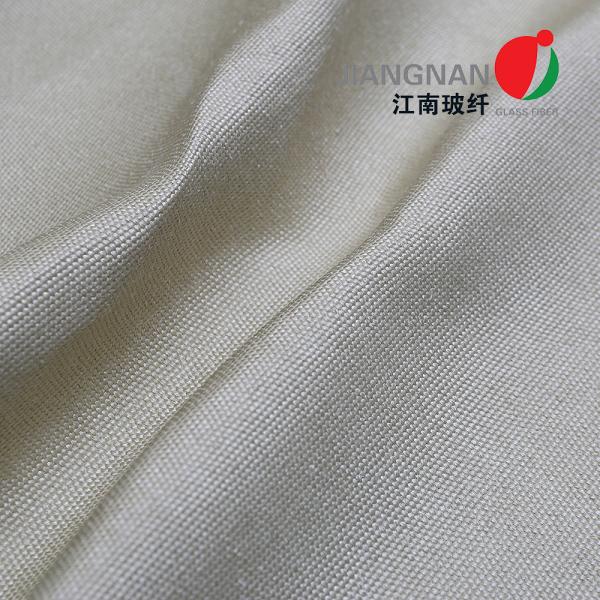 Quality M30 Vermiculite Coated Fiberglass Fabric , High Temperature Resistant Fabric for sale