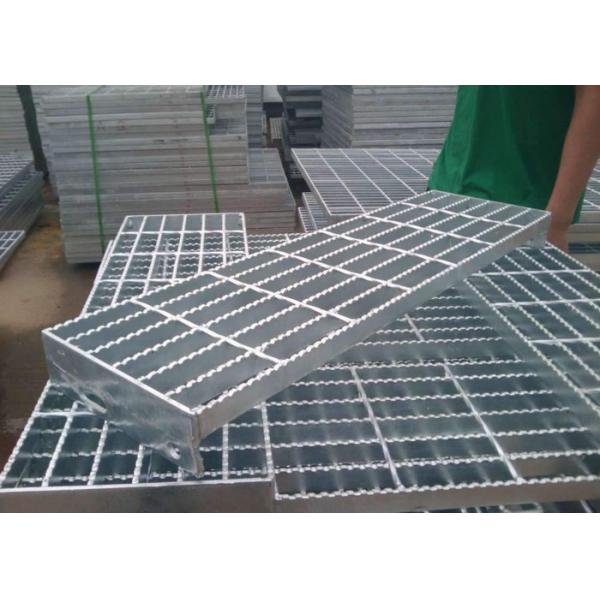Quality Durable Q235 Outdoor Galvanized Steel Stair Treads High Strength Material for sale