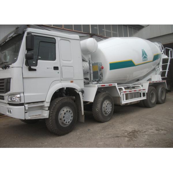 Quality SINOTRUK HOWO Concrete Mixer Truck 14CBM 371HP 8X4 LHD ZZ5317GJBN3261W for sale