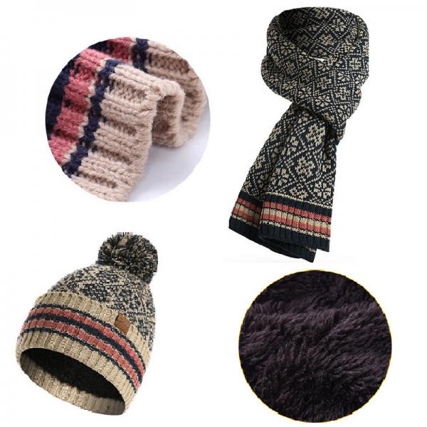 Quality 3 In 1 Winter Knited Beanie Scarf Set Knitted Hat Set With Touchscreen Gloves for sale