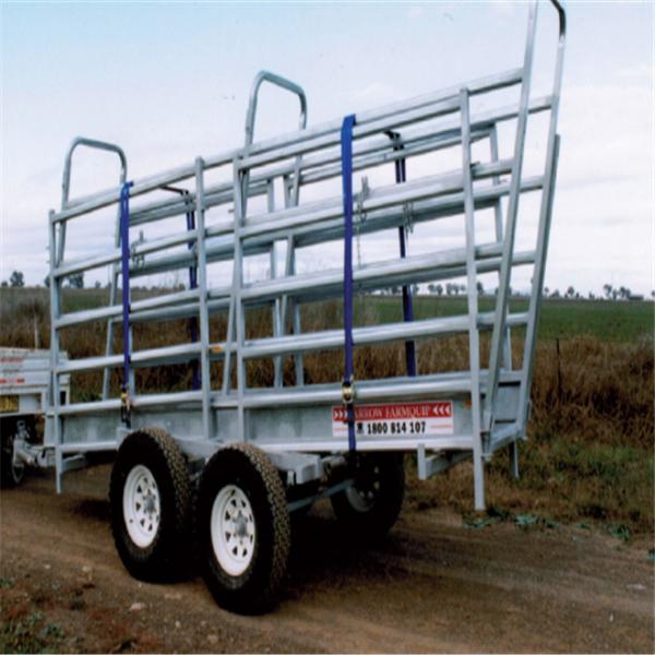 Quality Adjustable Cattle Loading Ramp 50mm X 50mm X 2.00mm Frame 1.5m  Overall Height for sale