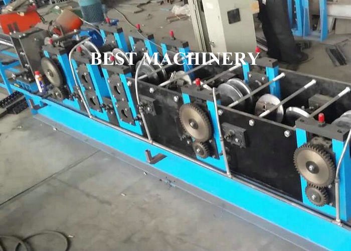 China Pallet Storage Rack Upright Shelf Profile Roll Forming Machine For Supermarket factory