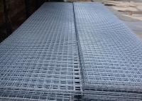 China 1 . 5 mm Electric Galvanized Welded Wire Mesh Panels For Cage Protection factory