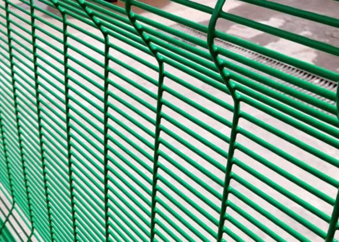 China PVC Coated 358 Security Mesh , Anti Climb Prison Mesh Fencing 8 Gauge factory