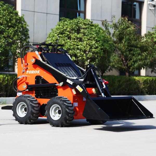 Quality Diesel Powered Construction Mini Skid Steer Loader With Attachments for sale