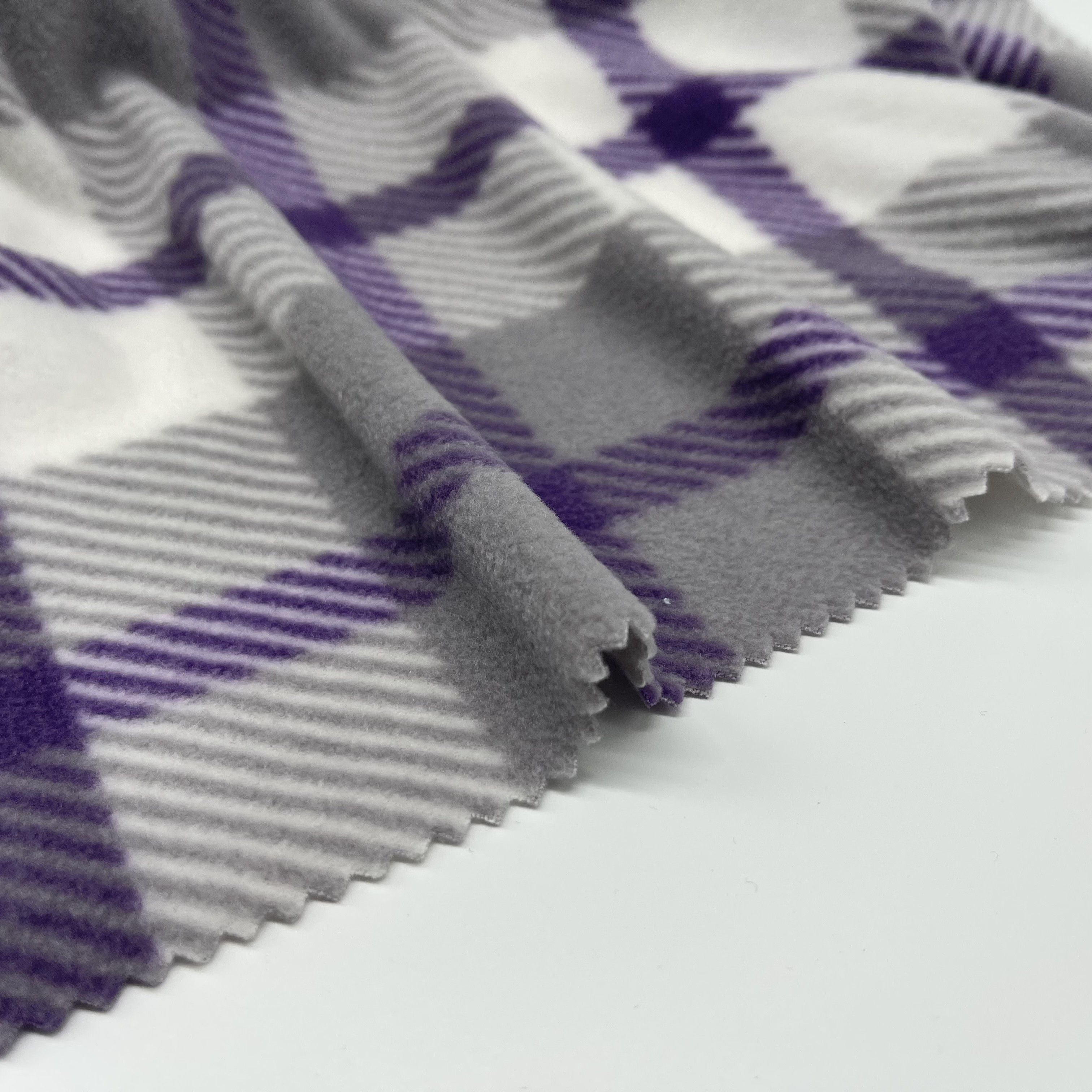 China Print Polar Fleece Fabric For Garment Blanket Home Textile factory